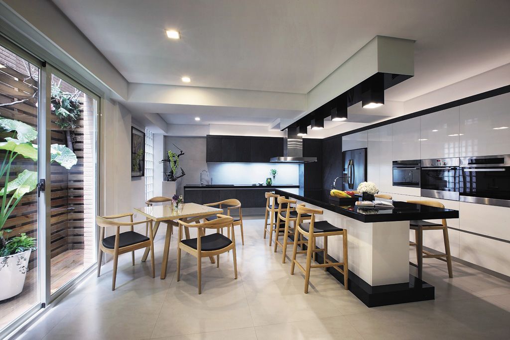 黑白时尚现代餐厨房一体效果图