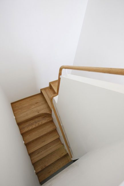 简单三居室日式风格家装楼梯效果图