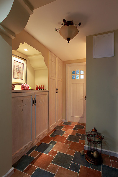 温馨复古美式玄关鞋柜设计效果图