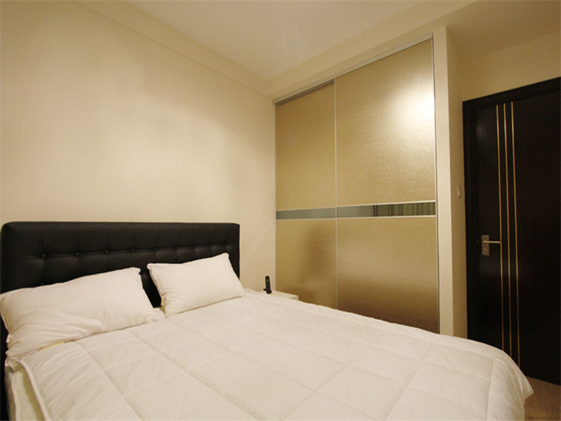 简约现代卧室效果图