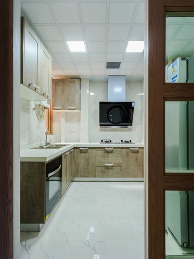 宽敞明亮现代厨房设计效果图