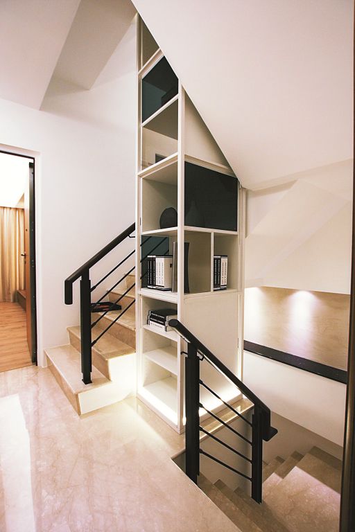 后现代小别墅过道储物柜设计装修图 后现代小别墅过道储物柜设计装修图