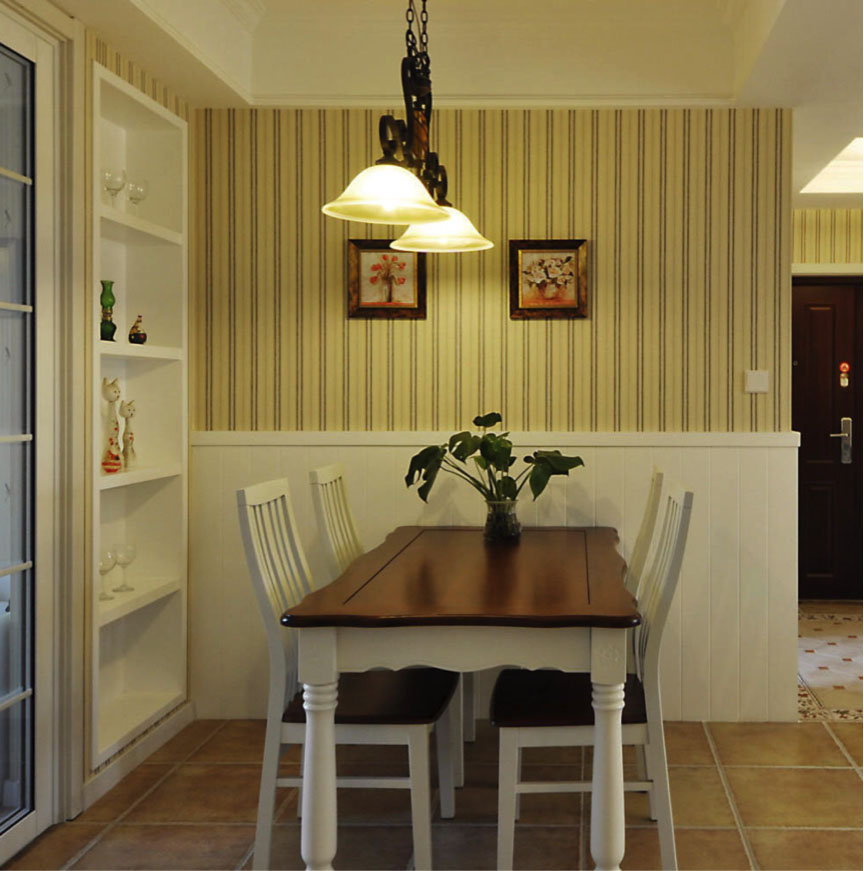 现代美式吊灯餐厅效果图 现代美式吊灯餐厅效果图