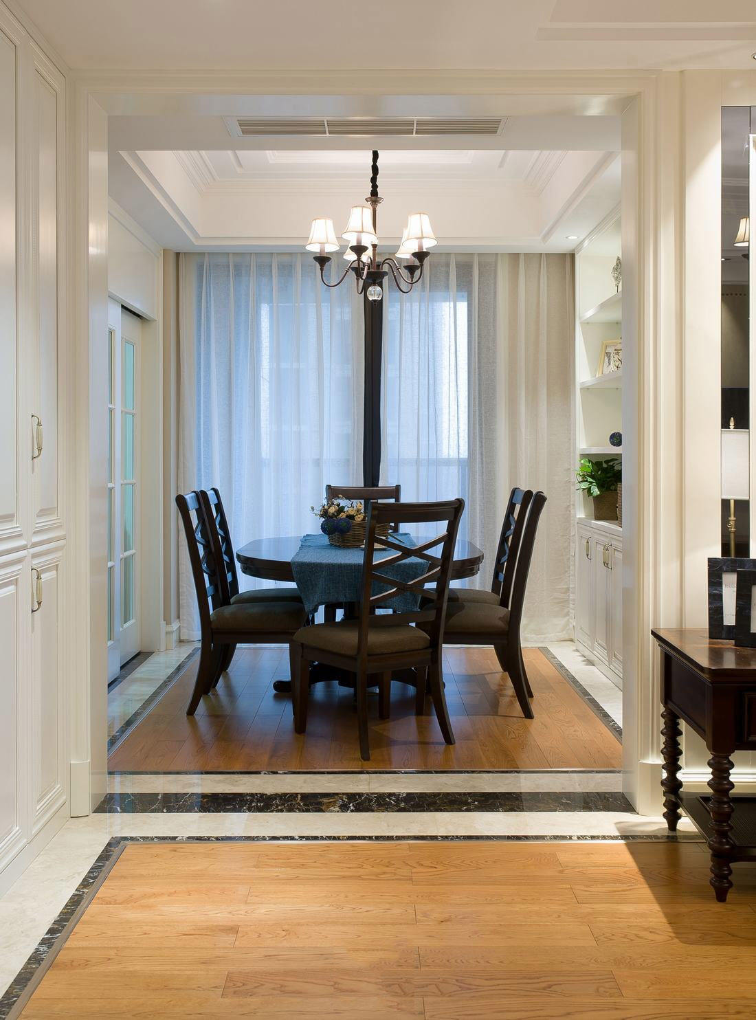 简易清爽美式室内餐厅设计装饰效果图片