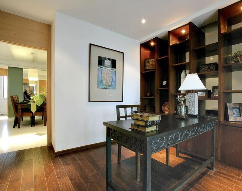 深色沉稳东南亚风格设计室内书房装饰效果图