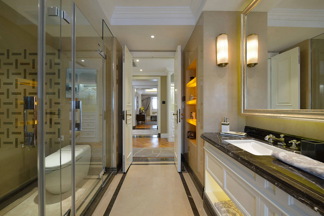 豪华美式洗手间干湿分区效果图