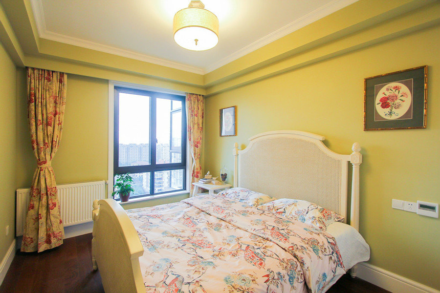 明黄色美式风格卧室设计装修美图 - 效果图