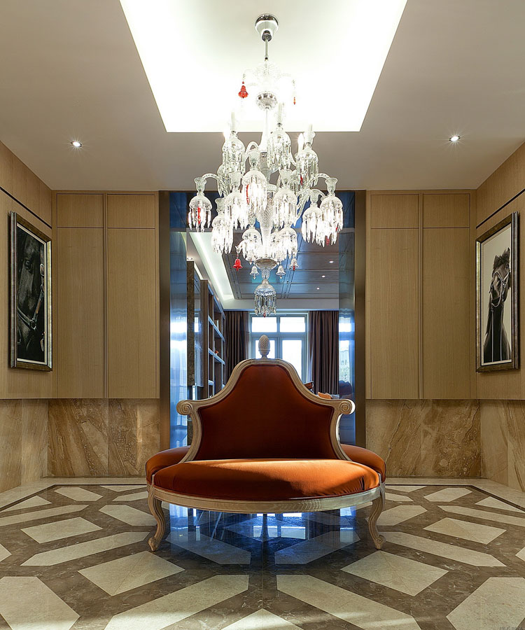 奢华欧式大厅水晶灯效果图