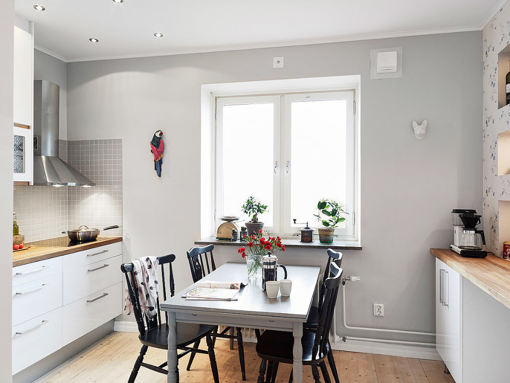 简洁自然北欧餐厅窗台设计 简洁自然北欧餐厅窗台设计