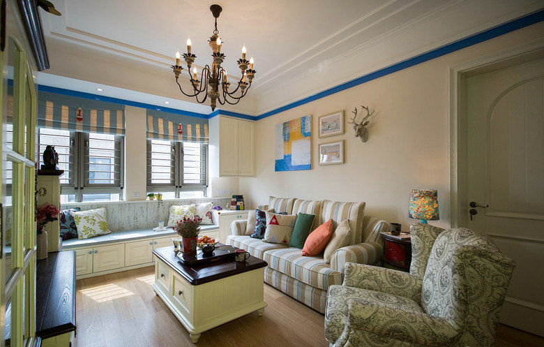 地中海唯美客厅飘窗沙发效果图 地中海唯美客厅飘窗沙发效果图