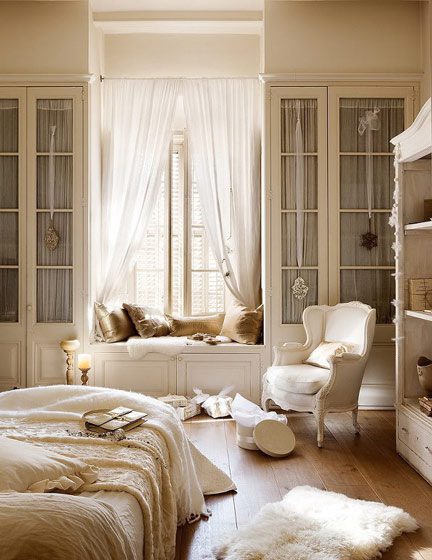 优雅简欧风卧室飘窗设计图 - 效果图