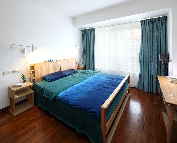 现代复古混搭卧室窗帘效果图 现代复古混搭卧室窗帘效果图