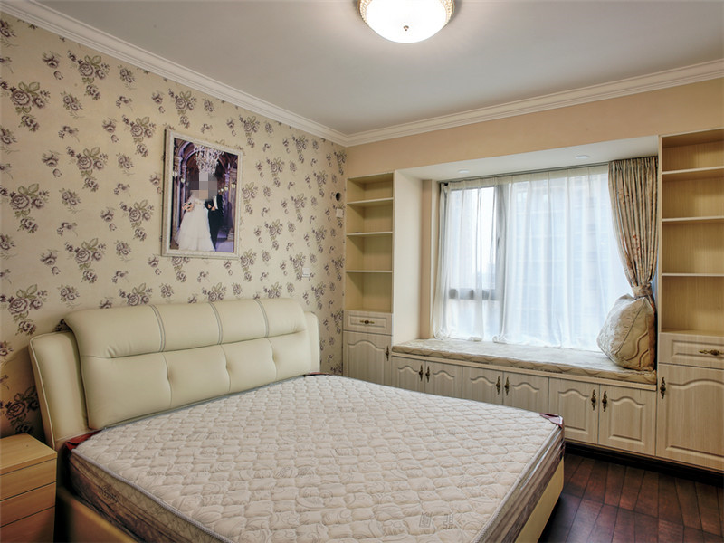 创意田园卧室橱柜与窗帘