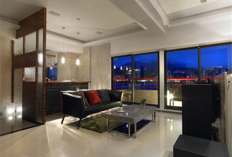 时尚混搭现代客厅落地窗设计装修效果图 时尚混搭现代客厅落地窗设计装修效果图