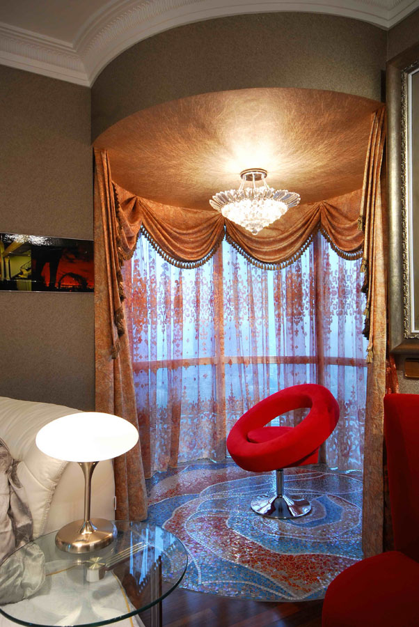 华丽混搭圆形封闭阳台设计装修案例图