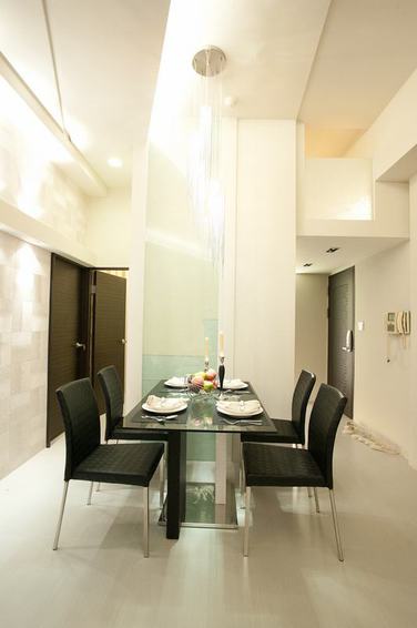 简约二居复式挑高餐厅效果图