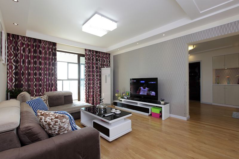 现代简约风客厅紫色窗帘效果图 现代简约风客厅紫色窗帘效果图