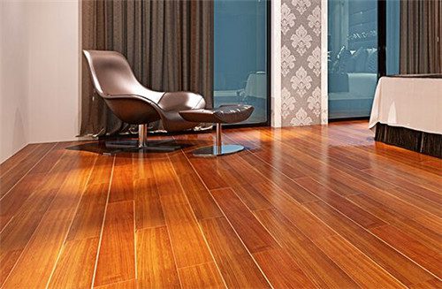 旧实木地板翻新的价格 旧实木地板翻新的步骤 - 翻新攻略