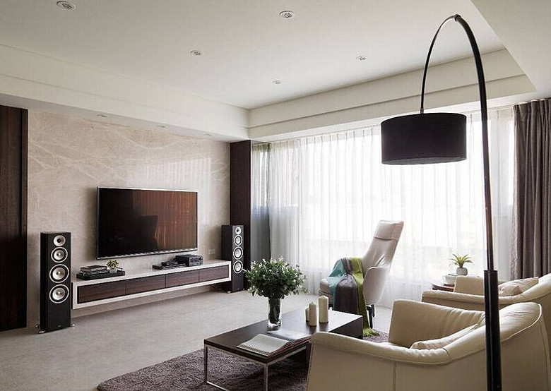 120平三居室客厅电视背景墙装潢效果图