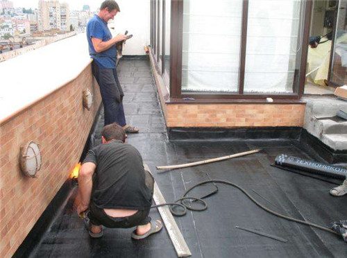房顶防水补漏施工要点 屋顶补漏施工注意事项 - 翻新攻略