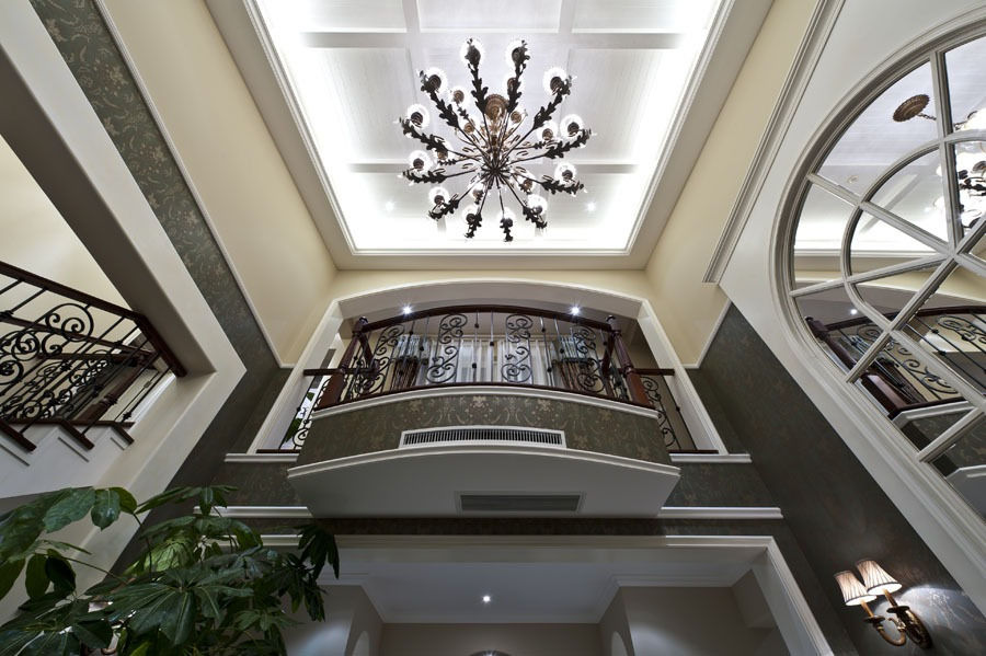 地中海装饰风格别墅室内吊顶效果图