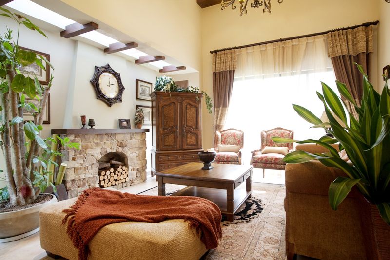 最具古典欧式风格复式客厅背景墙设计效果图