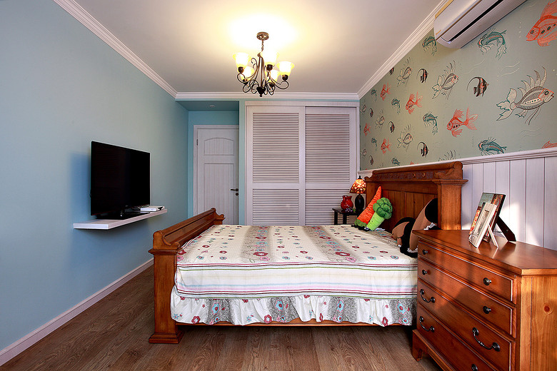 清新混搭美式儿童房装潢案例图