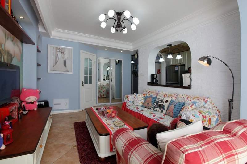 混搭半开放厨房客厅效果图