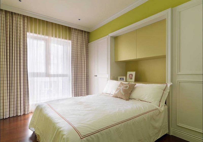 110平简美温馨三居室儿童房床头收纳柜