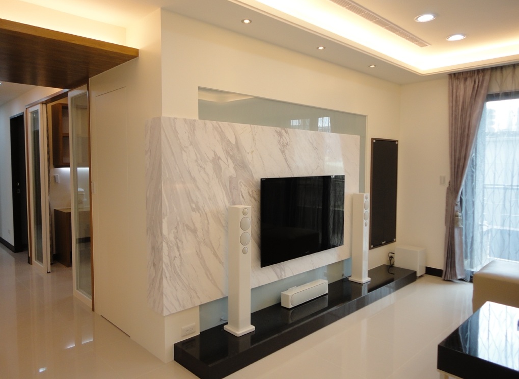 现代简约设计风格二居客厅大理石电视背景墙装饰 - 效果图