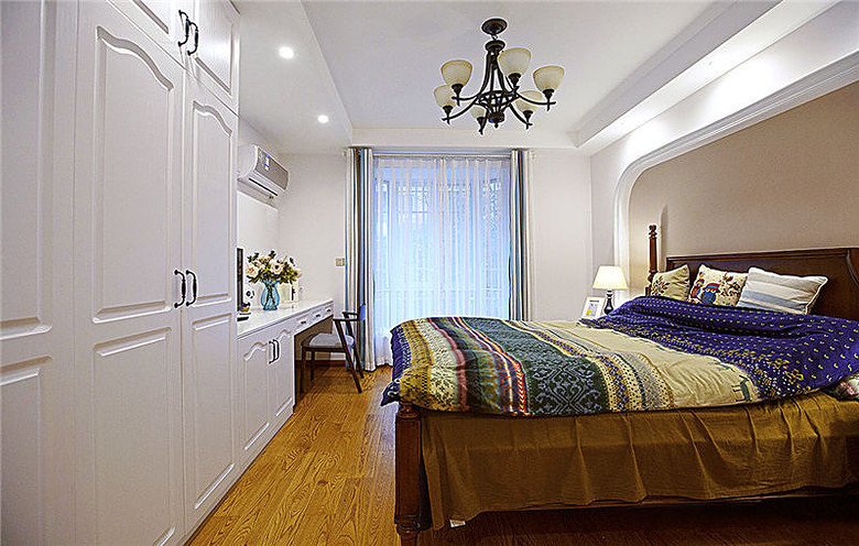 简洁明快美式二居卧室欣赏图