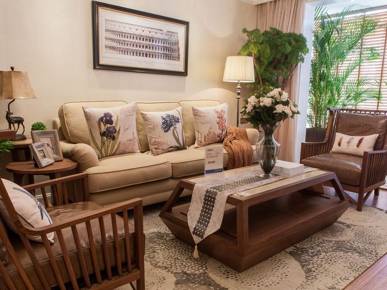 简洁、光鲜美式客厅