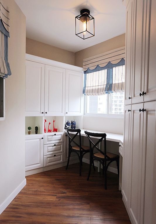 美式现代简约风书房效果图 美式现代简约风书房效果图