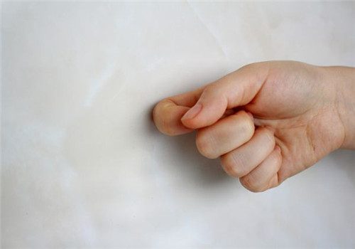 如何挑选瓷砖 瓷砖挑选的四大技巧 - 选购指南