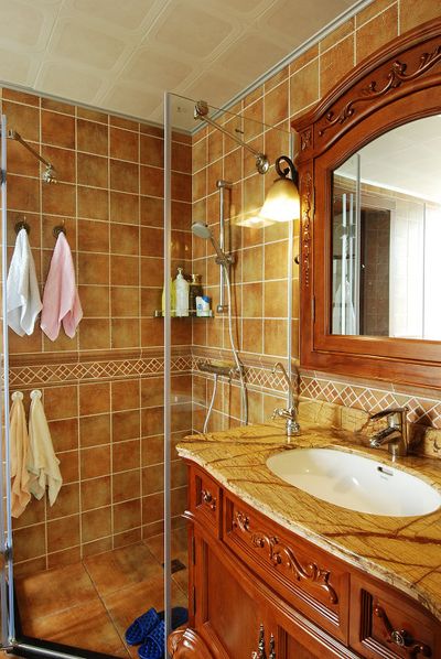 复古美式风格干湿分离卫生间设计装潢效果图 复古美式风格干湿分离卫生间设计装潢效果图
