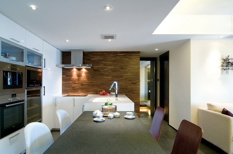 时尚含蓄典雅现代餐厨房一体化设计装潢效果图 时尚含蓄典雅现代餐厨房一体化设计装潢效果图