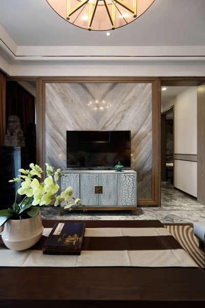 大气新古典风客厅微晶石电视背景墙