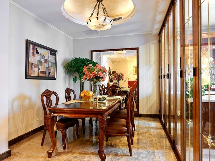 格调鲜明中西混搭餐厅