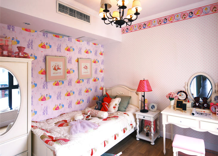 粉嫩小可爱豪宅儿童房