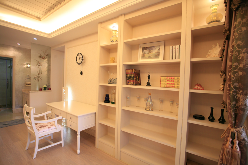 简欧风格设计书房书柜收纳装修效果图 简欧风格设计书房书柜收纳装修效果图