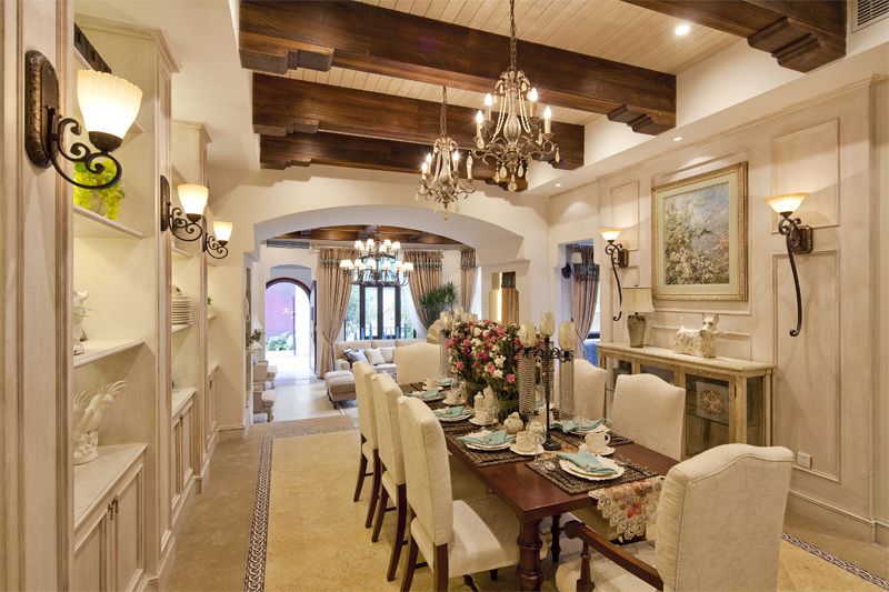 奢华欧式风格餐厅白色背景墙效果图