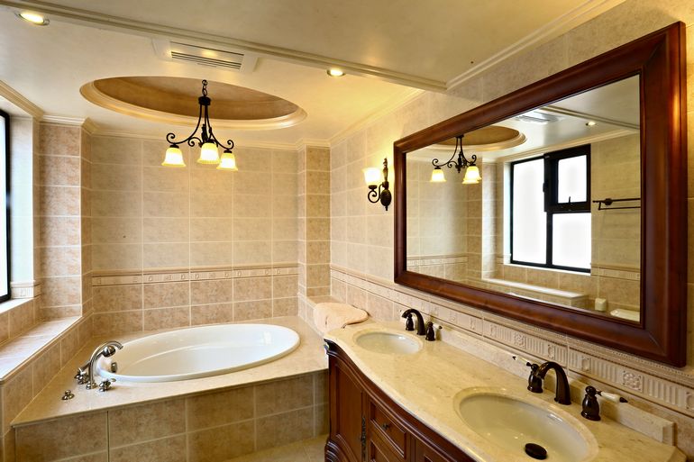 美式复古卫生间圆形吊顶效果图 美式复古卫生间圆形吊顶效果图