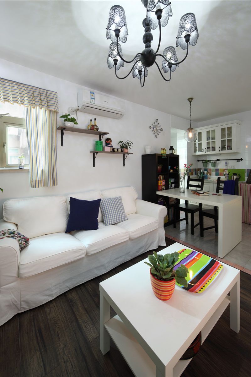 简约温馨家居客厅设计吊灯装饰效果图片 简约温馨家居客厅设计吊灯装饰效果图片