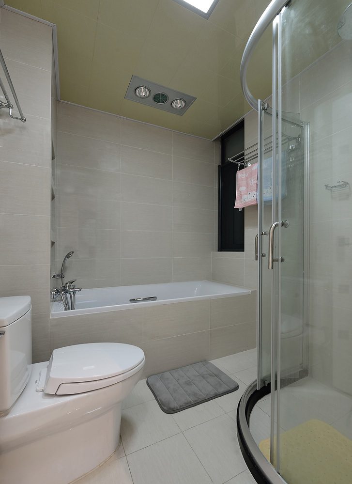 简约现代卫生间吊顶设计 - 效果图