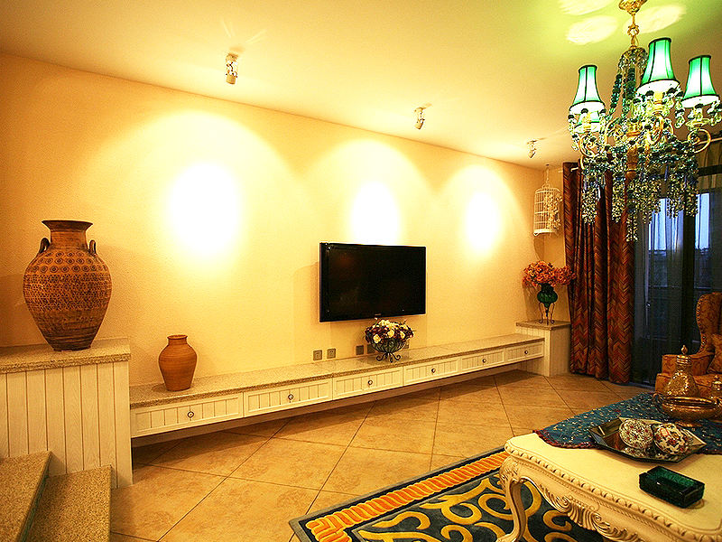 色彩丰富地中海风格客厅电视背景墙效果图 色彩丰富地中海风格客厅电视背景墙效果图