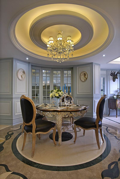 150平梦幻圆形欧式餐厅吊顶装修案例图 150平梦幻圆形欧式餐厅吊顶装修案例图
