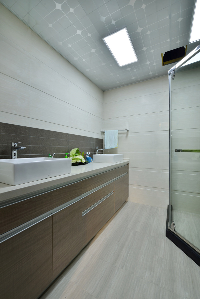 简约素雅的后现代洗手间效果图