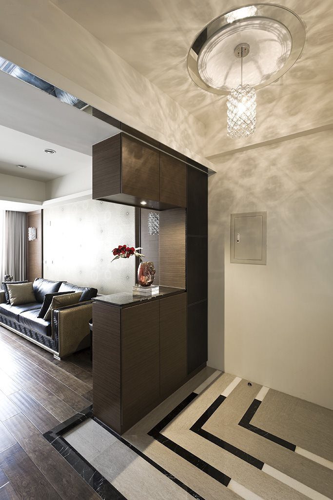 家居室内现代咖啡色收纳柜隔断装饰图 - 效果图