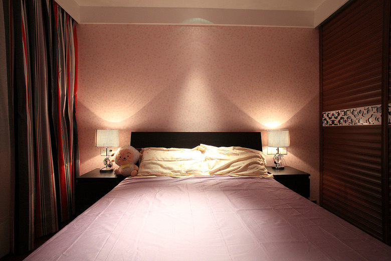 雅致混搭卧室设计装饰效果图