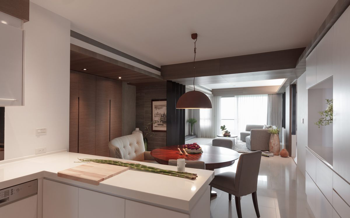 温馨宜家简约设计餐厅实木背景墙装饰